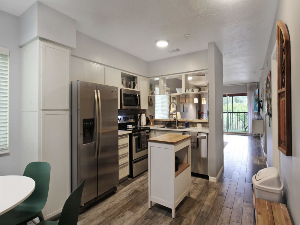 Modern Two Bedroom Condo in the Heart of Sarasota
