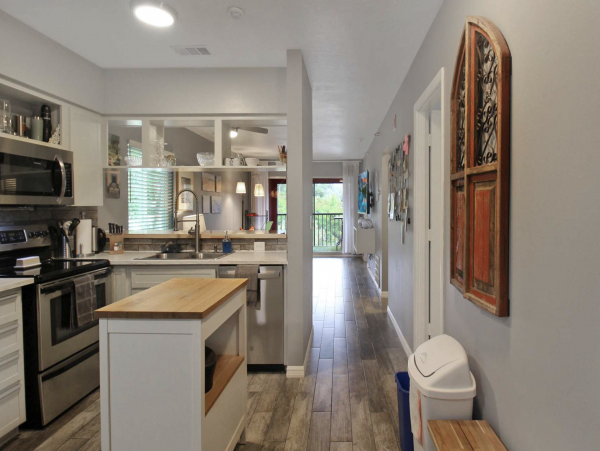 Modern Two Bedroom Condo in the Heart of Sarasota