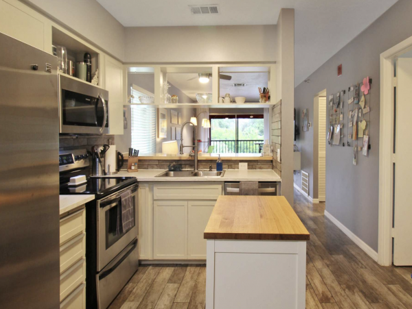Modern Two Bedroom Condo in the Heart of Sarasota