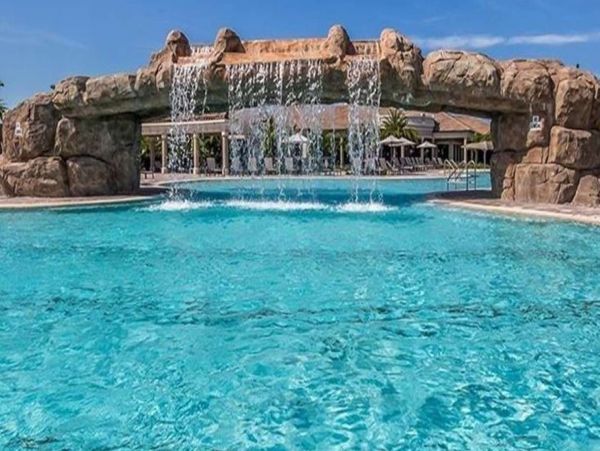 Lake Front Two Bedroom Rental Condo in Lakewood Ranch