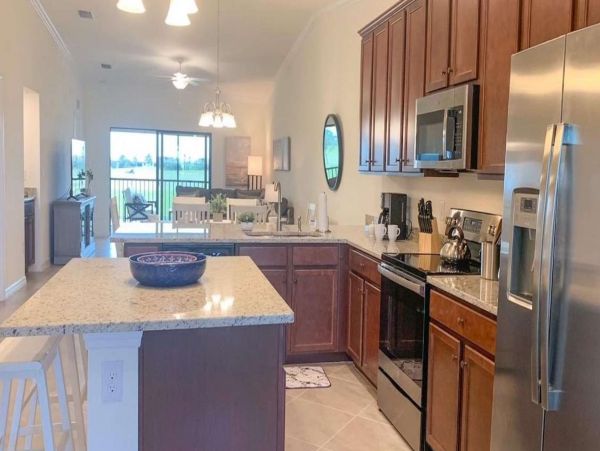 Lake Front Two Bedroom Rental Condo in Lakewood Ranch