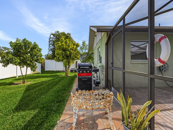 Relax in Englewood: Villa with Saltwater Pool & Space