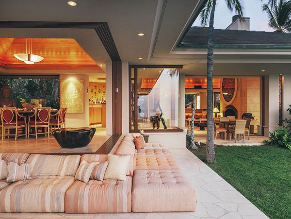 Exquisite Home with 10 Bedrooms & Amazing Amenities