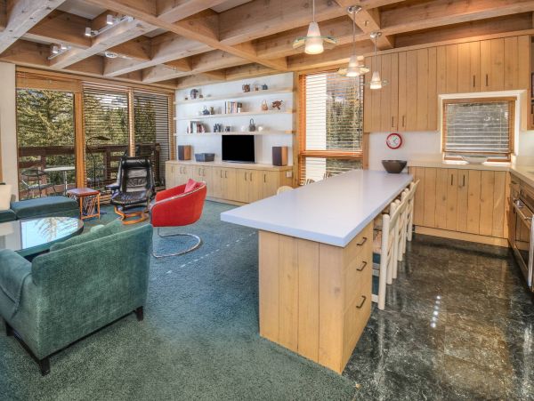 Cozy Vail Ski in Ski out Vacation Rental 3 Bedroom