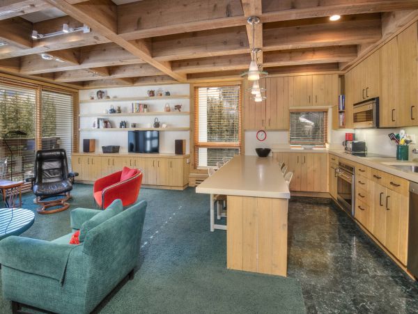 Cozy Vail Ski in Ski out Vacation Rental 3 Bedroom