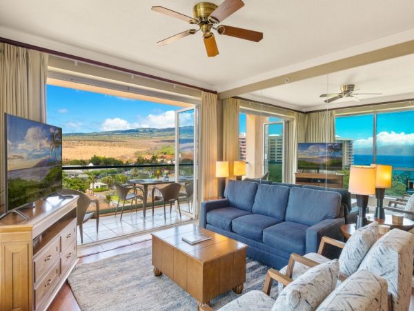 Elevated Elegance: Kaanapali 5-Bedroom Haven Ocean Views