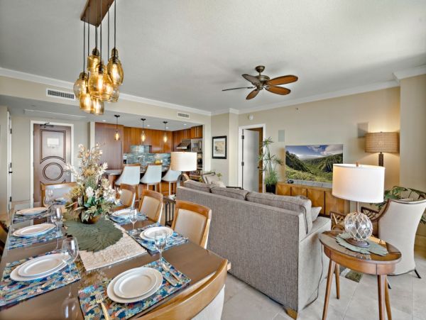 Elevated Elegance: Kaanapali 5-Bedroom Haven Ocean Views