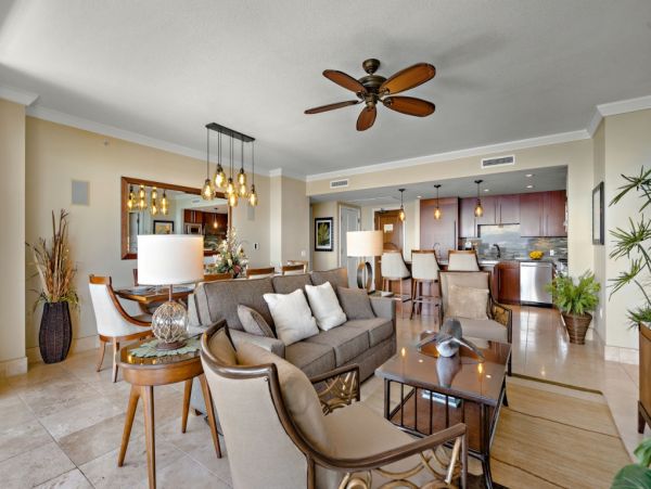 Elevated Elegance: Kaanapali 5-Bedroom Haven Ocean Views