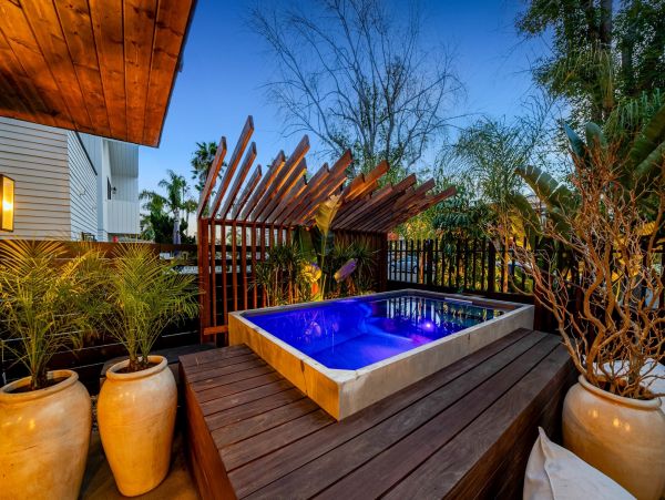 Luxury 3-Level Vacation Home Great Amenities