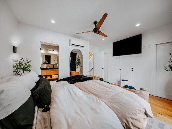 Luxury 3-Level Vacation Home Great Amenities