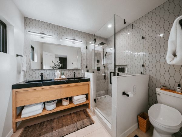 Luxury 3-Level Vacation Home Great Amenities