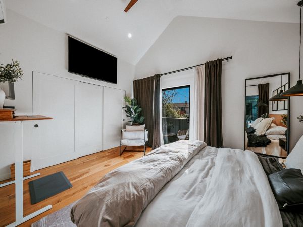 Luxury 3-Level Vacation Home Great Amenities
