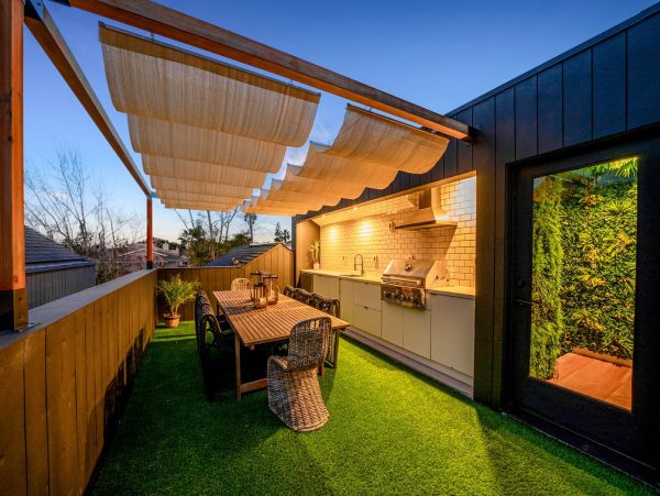 Luxury 3-Level Vacation Home Great Amenities