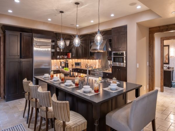Ski in Ski out Luxury Vacation Rental with 5 Bedrooms