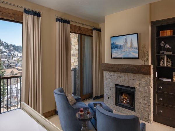 Ski in Ski out Luxury Vacation Rental with 5 Bedrooms