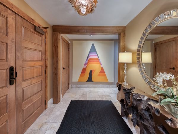 Ski in Ski out Luxury Vacation Rental with 5 Bedrooms