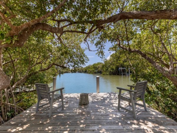 Charming Water Side NEW POOL WOW Anna Maria Island