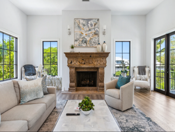 Luxurious Sarasota Rental: Waterfront, Pool, Sleeps 10