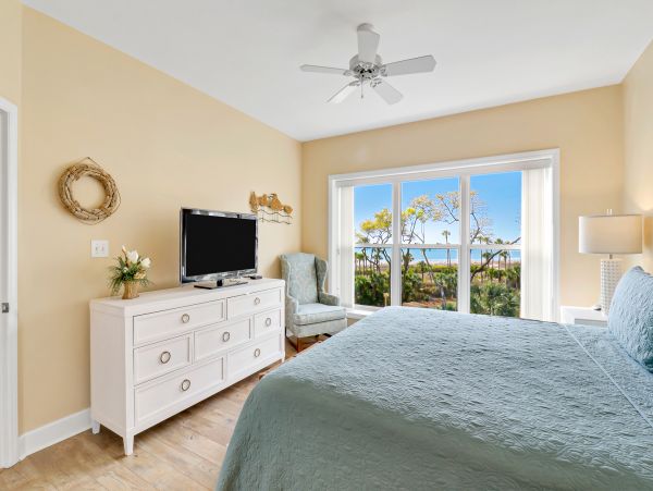 Beachfront Condo Two Bedroom in Hilton Head