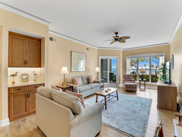 Beachfront Condo Two Bedroom in Hilton Head