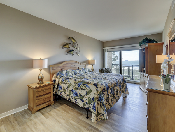 Luxurious Ocean-View Villa with Great Amenities in Hilton Head