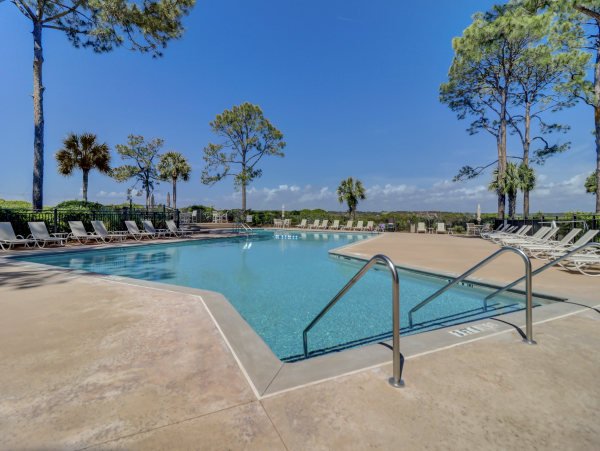 Luxurious Ocean-View Villa with Great Amenities in Hilton Head