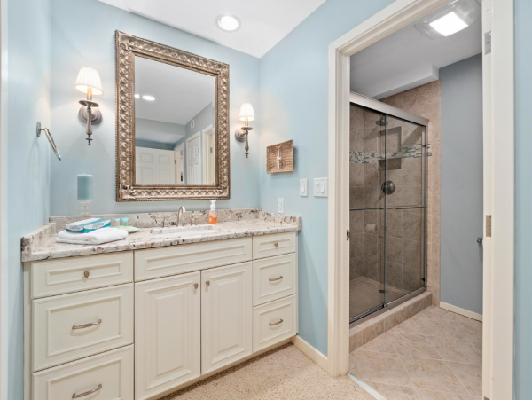 Oceanfront 2 Bedroom Vacation Rental in Hilton Head