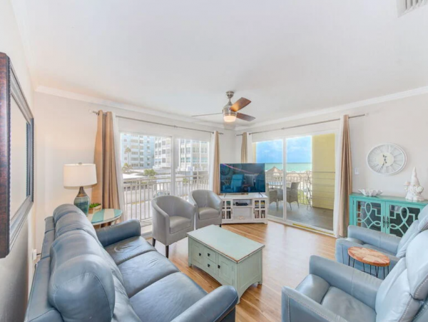 Spacious 3 Bedroom Vacation Condo with Gulf Views