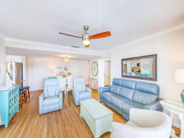 Spacious 3 Bedroom Vacation Condo with Gulf Views