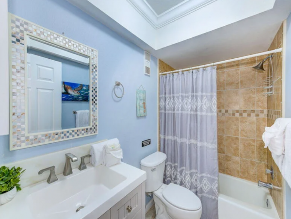 Spacious 3 Bedroom Vacation Condo with Gulf Views