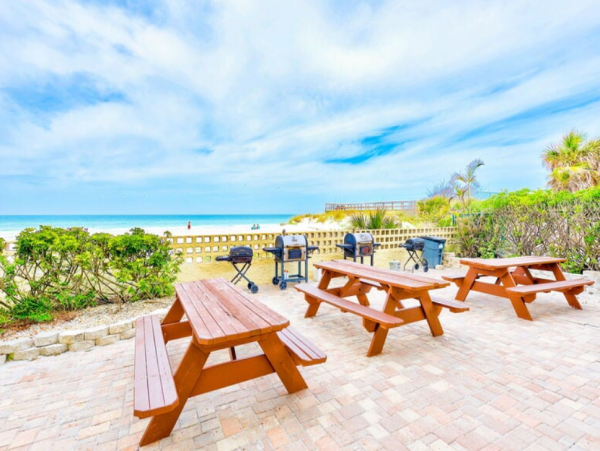 Spacious 3 Bedroom Vacation Condo with Gulf Views