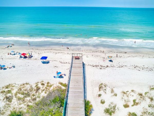 Spacious 3 Bedroom Vacation Condo with Gulf Views