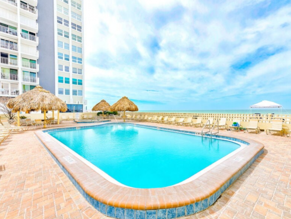 Beachfront 3 Bedroom Vacation Condo in Redington Shores