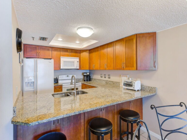 Beachfront 3 Bedroom Vacation Condo in Redington Shores