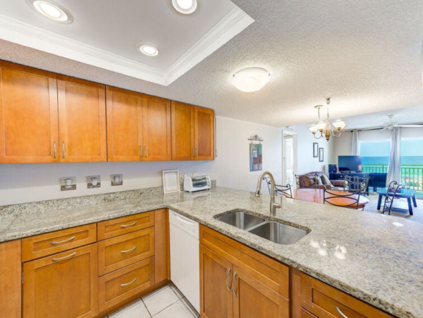 Beachfront 3 Bedroom Vacation Condo in Redington Shores
