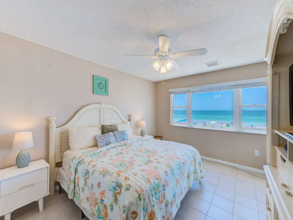 Beachfront 3 Bedroom Vacation Condo in Redington Shores