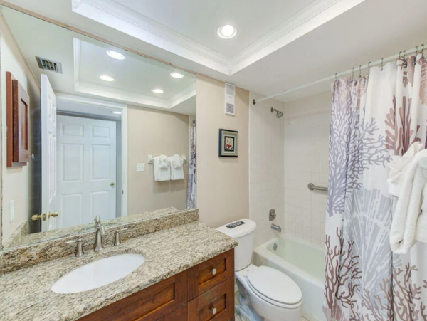 Beachfront 3 Bedroom Vacation Condo in Redington Shores