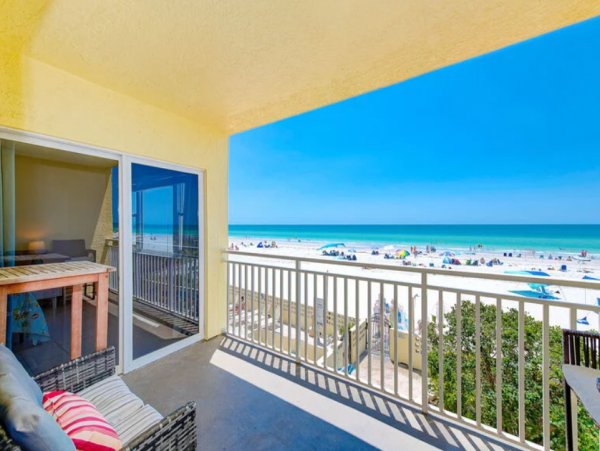 Beachfront 3 Bedroom Vacation Condo in Redington Shores