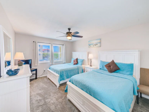 Cozy Vacation Condo with Ocean Views in Redington Shores