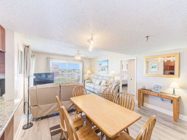 Stunning Beachfront Views 3 Bedroom Condo in Redington Shores