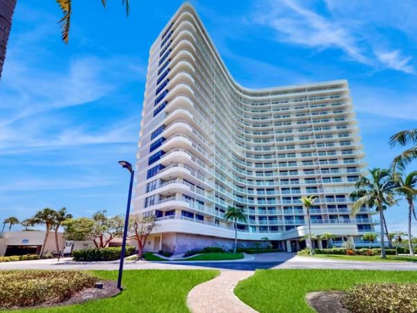 Exquisite Vacation Rentals in Marco Island