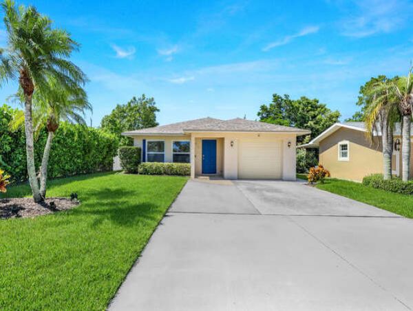 Luxurious Naples Vacation Rental Near Vanderbilt Beach