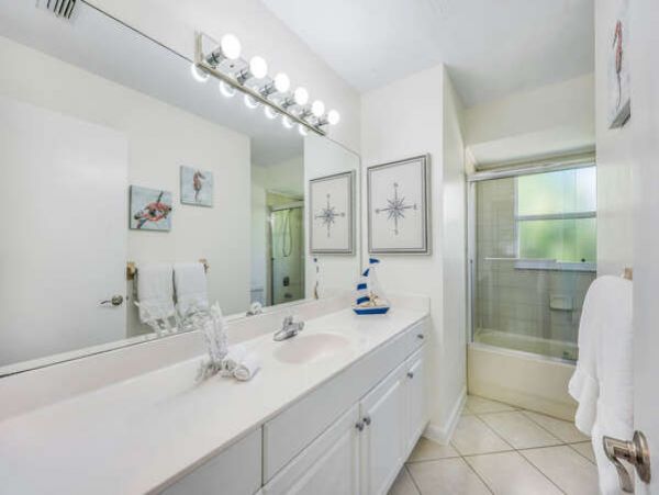 Luxurious Naples Vacation Rental Near Vanderbilt Beach