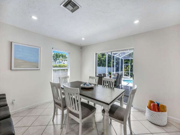 Luxurious Naples Vacation Rental Near Vanderbilt Beach