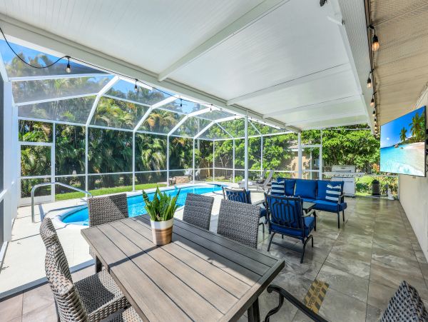 Luxurious Naples Vacation Rental Near Vanderbilt Beach