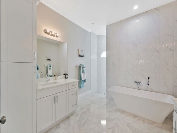 Spacious New Home with 4 Bedrooms & Private Pool