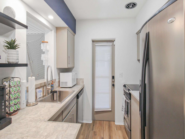 Charming 2 Bedroom Vacation Home with Private Pool