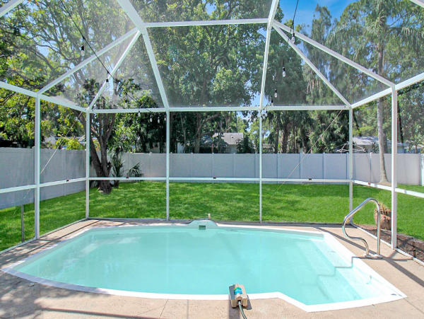 Charming 2 Bedroom Vacation Home with Private Pool