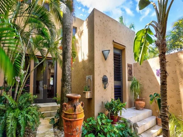 Luxury Vacation Rental in St. Croix - Unbeatable Sea Views