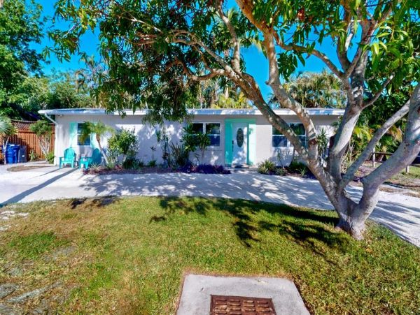 Lovely Sarasota Vacation Home with Private Pool